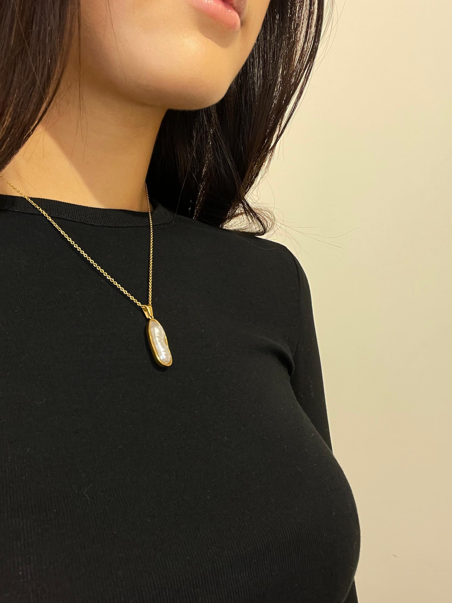 Gouden Ketting met Langwerpige Natuursteen Hanger - Nikki